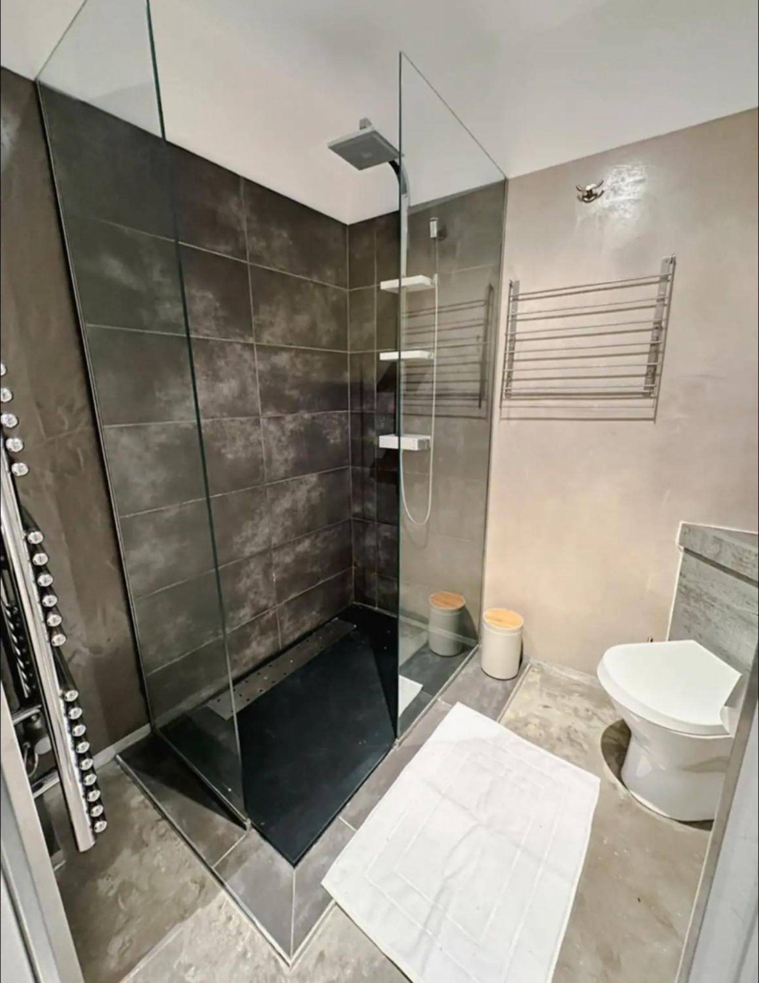 Appartement Hyper Centre Aix آيكس أومبروفينس المظهر الخارجي الصورة